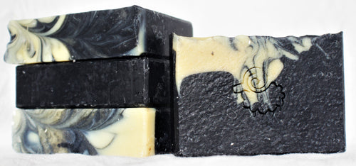 Savon charbon activé